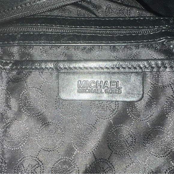Michael Kors “Michael” Chelsea leather satchel - Picture 9 of 11